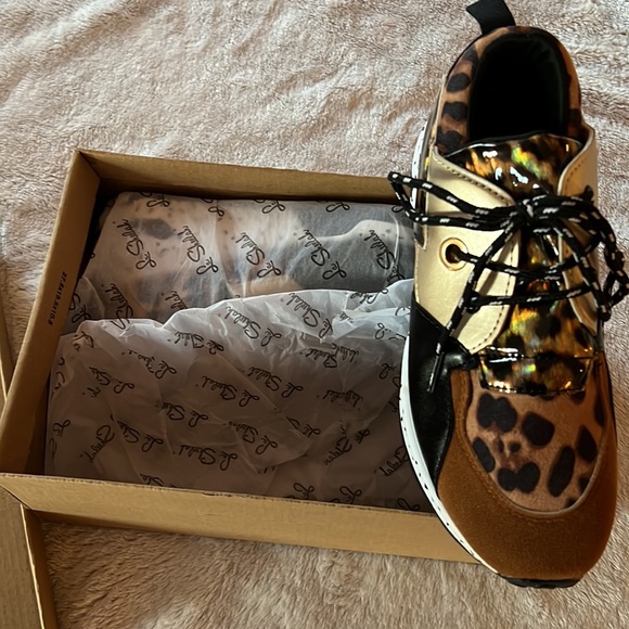 Fabulous La Sheelah lace brown leopard size 6 shoes - Picture 2 of 7